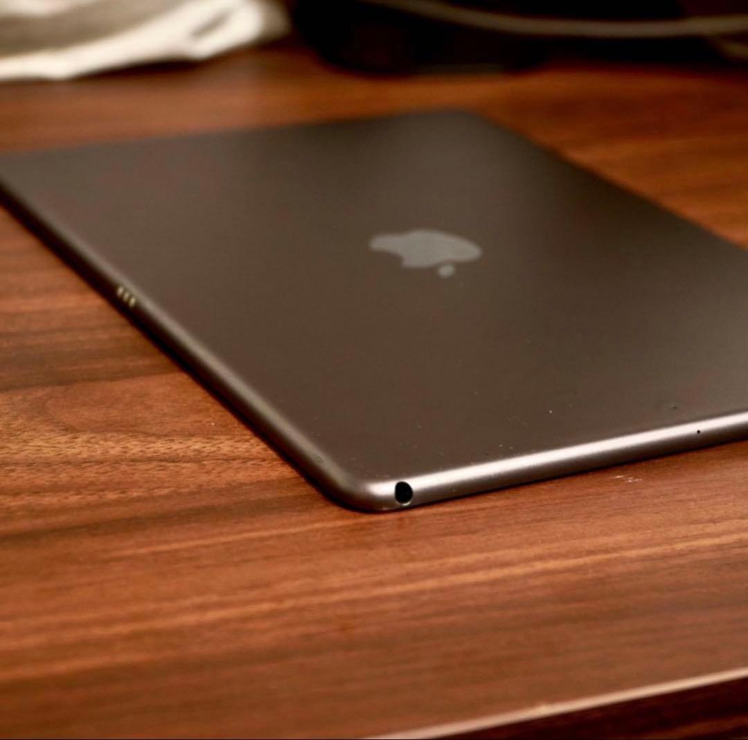 Apple iPad Air 第3世代 スペースグレー 64GB