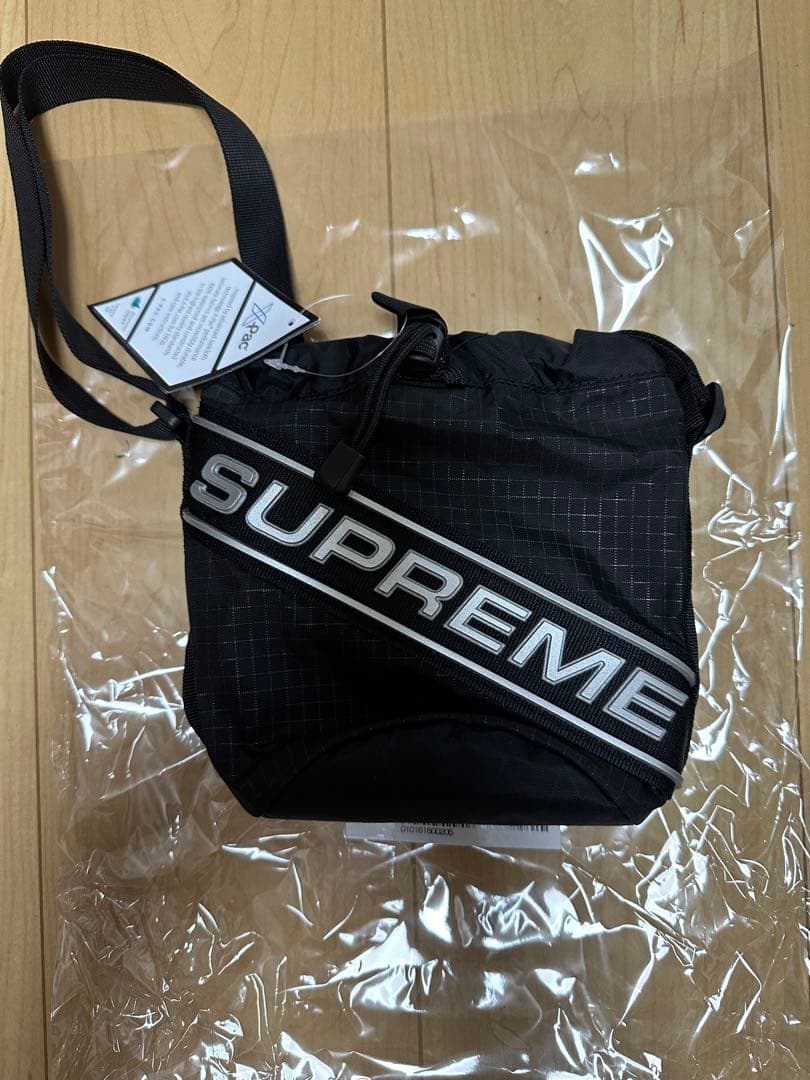 シュプリーム スモール シンチ ポーチ 2023FW \"ブラック
