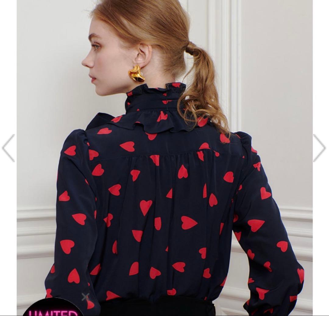 【LOULOU WILLOUGHBY】デシンハートプリントボウタイブラウス