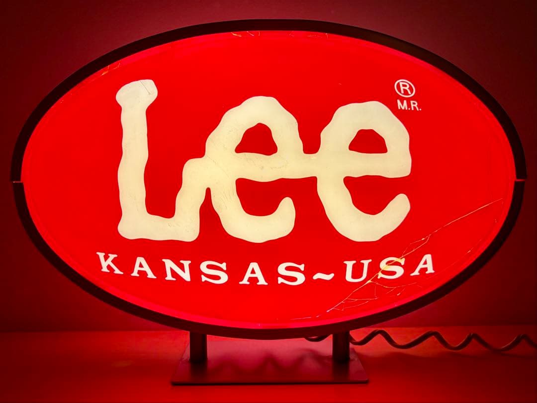 Lee 電飾看板