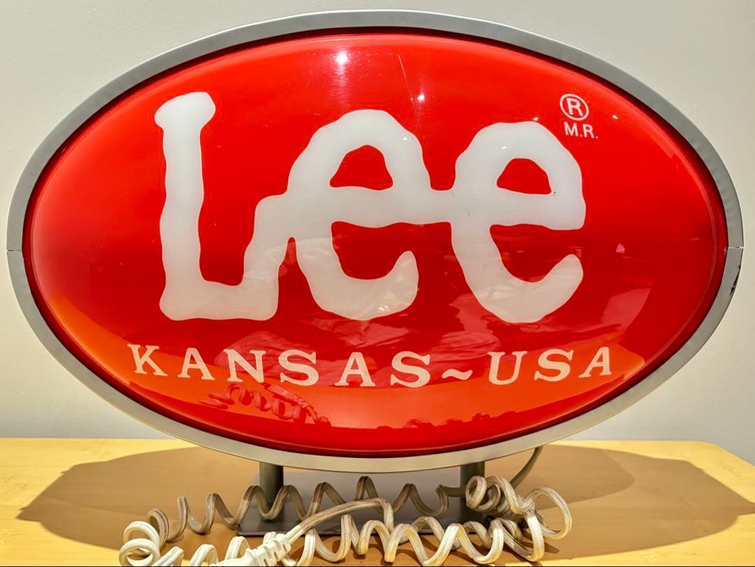 Lee 電飾看板