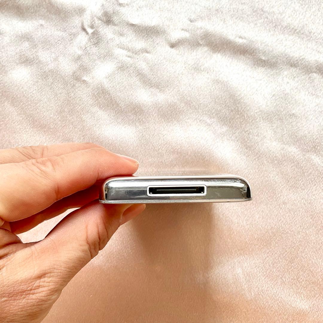 シルバー iPod classic 第7世代 160GB アイポッド本体 e