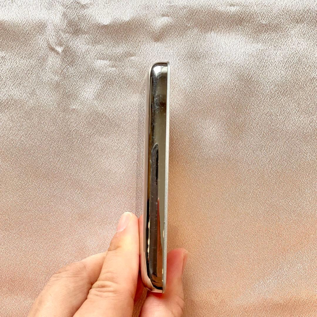 シルバー iPod classic 第7世代 160GB アイポッド本体 e