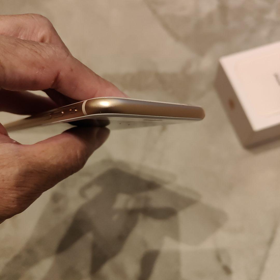 iPhone8　割れなし　SIMロック解除済　「美品」