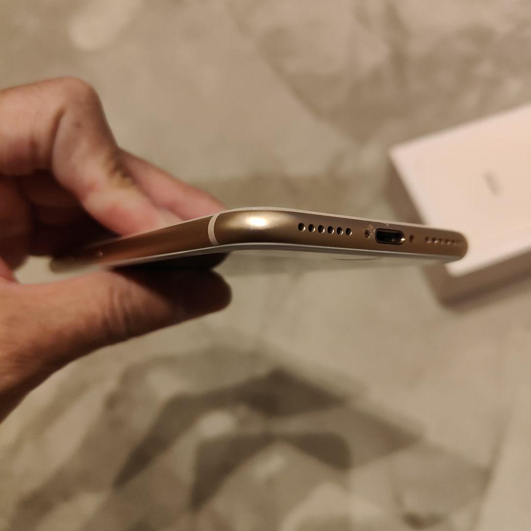 iPhone8　割れなし　SIMロック解除済　「美品」
