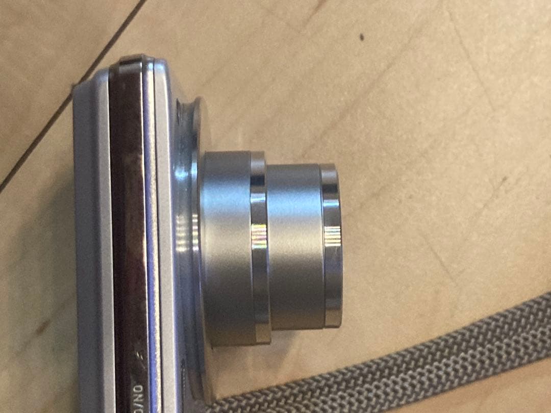 CASIO EXILIM EX-S200 エクシリム　シルバー