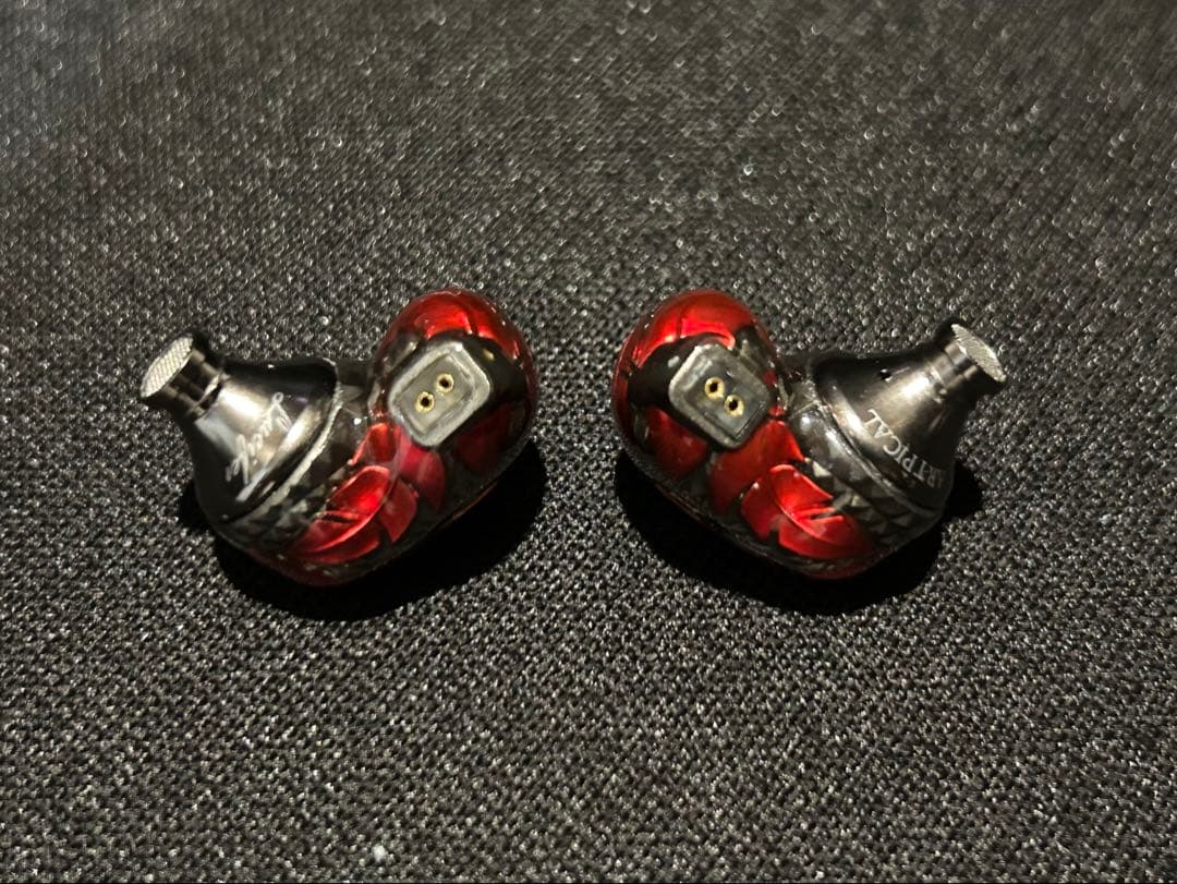 ARTPICAL Lucifer イヤホン