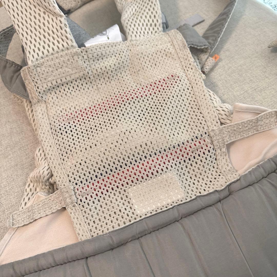 BABYBJORN ハーモニー　ベビーキャリア　最上級モデル　クリーム　スタイ付