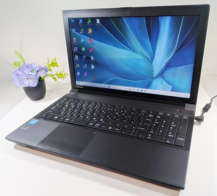 【超美品】Windows11✨新品8GB✨初心者に✨すぐ使える✨ノートパソコン✨