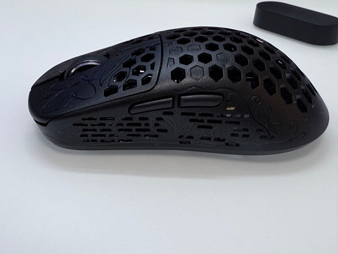 UNIUS BLACK LOTUS 値下げ不可