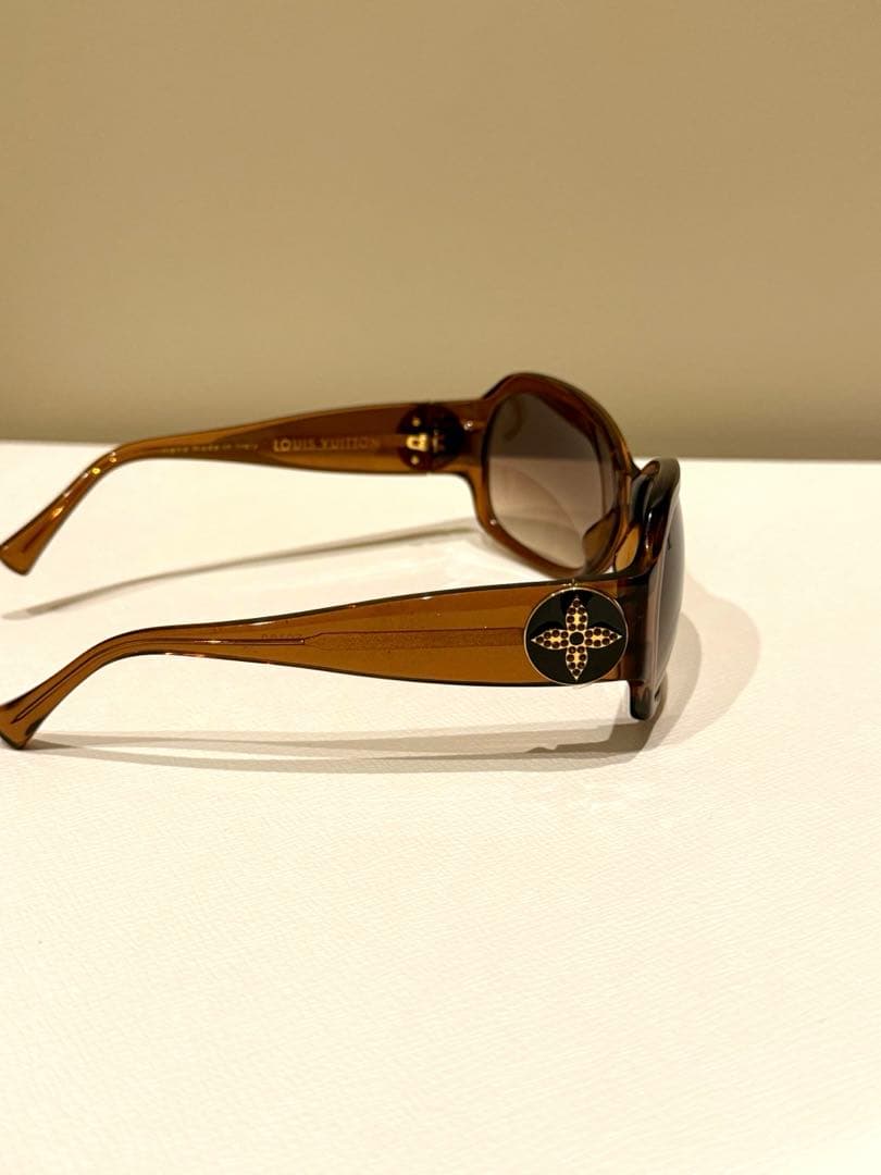 LOUIS VUITTON✴︎サングラス ケース付