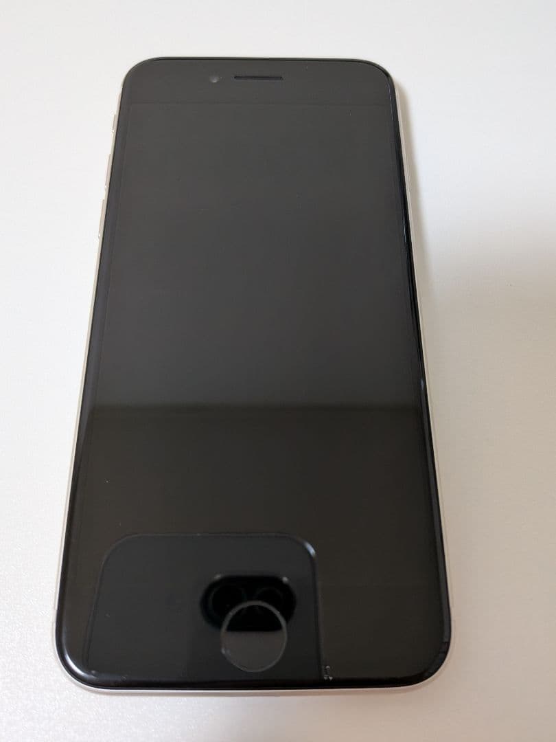 ラ*ル様 Apple iPhone SE3 64GB SIMフリー 本体