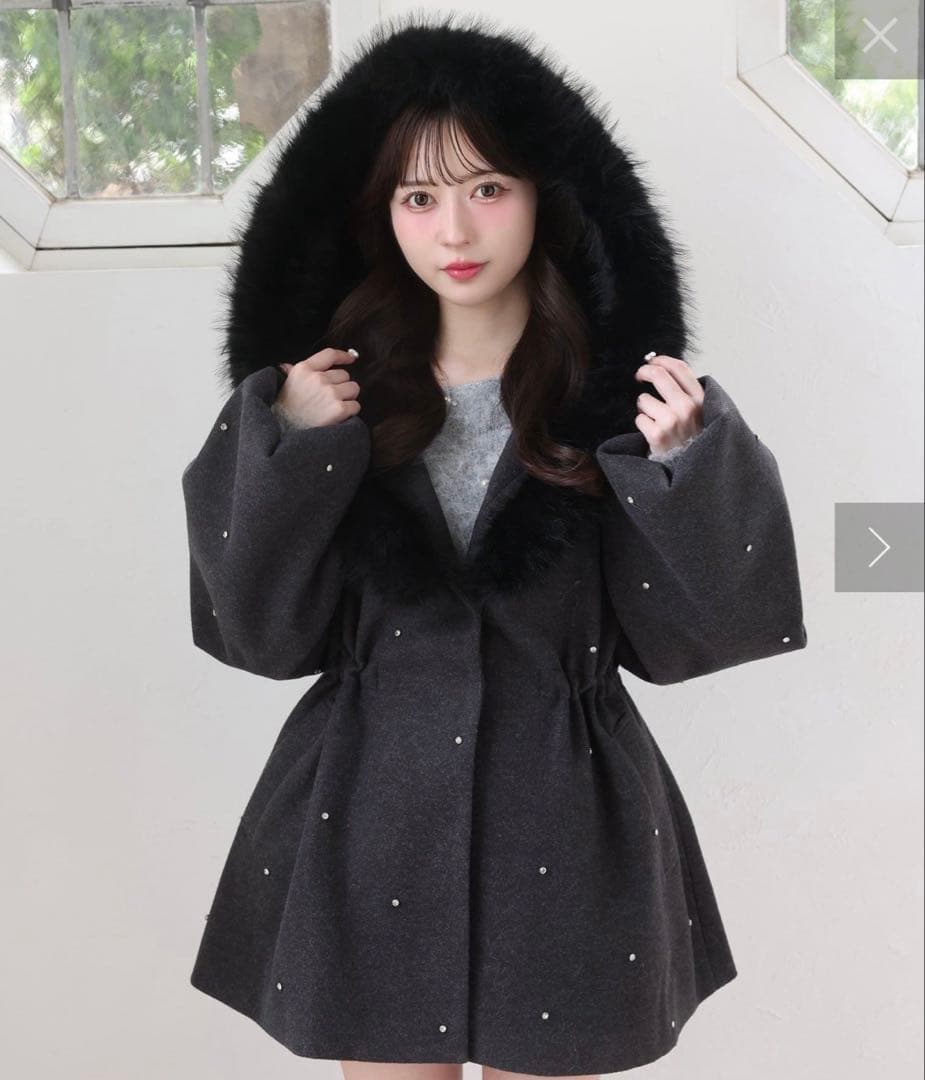 NICE CLAUP ナイスクラップ フードフェイクファービジューミドルコート