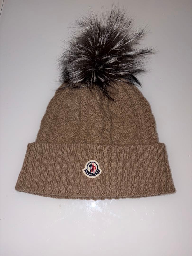 MONCLER ケーブル編みニット帽 ベージュ　確実正規品