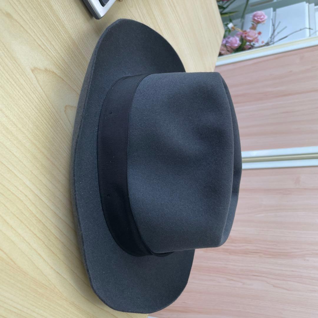 未使用品　ボルサリーノカーフレザーハット　グレー　フェルトウール秋冬お洒落滝マキ