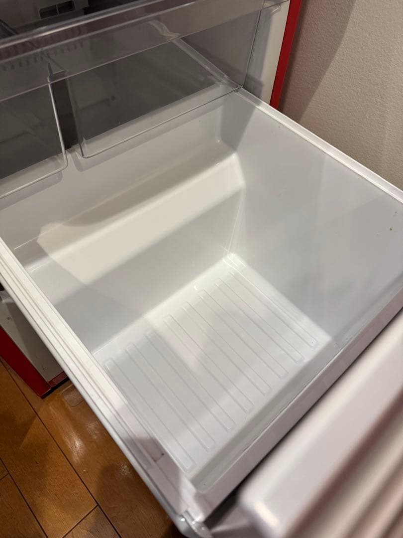 e angle ノンフロン冷凍冷蔵庫　赤色 ANG-RE151-A1 149L