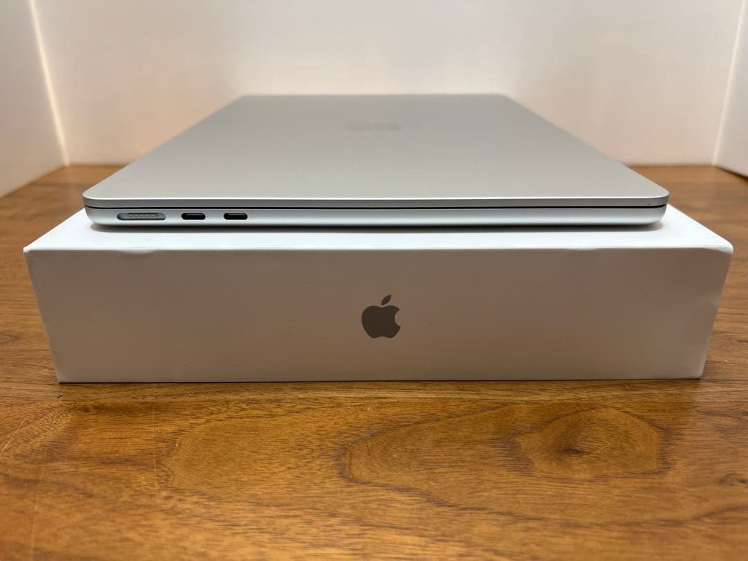 超美品&訳あり品❗️MacBook Air 2022 M2 16GB シルバー