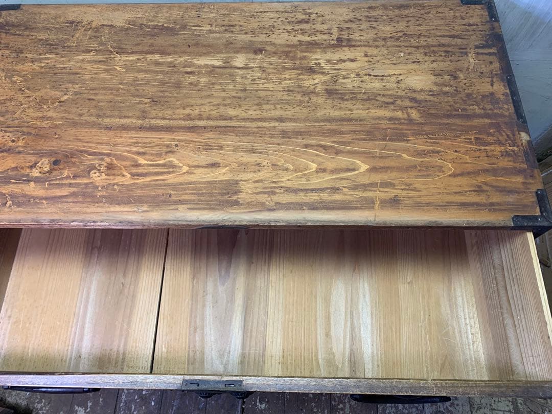 古い木味　二本松箪笥　引き出し2杯子引き出し2杯　カラクリ松竹梅蝶金具　チェスト