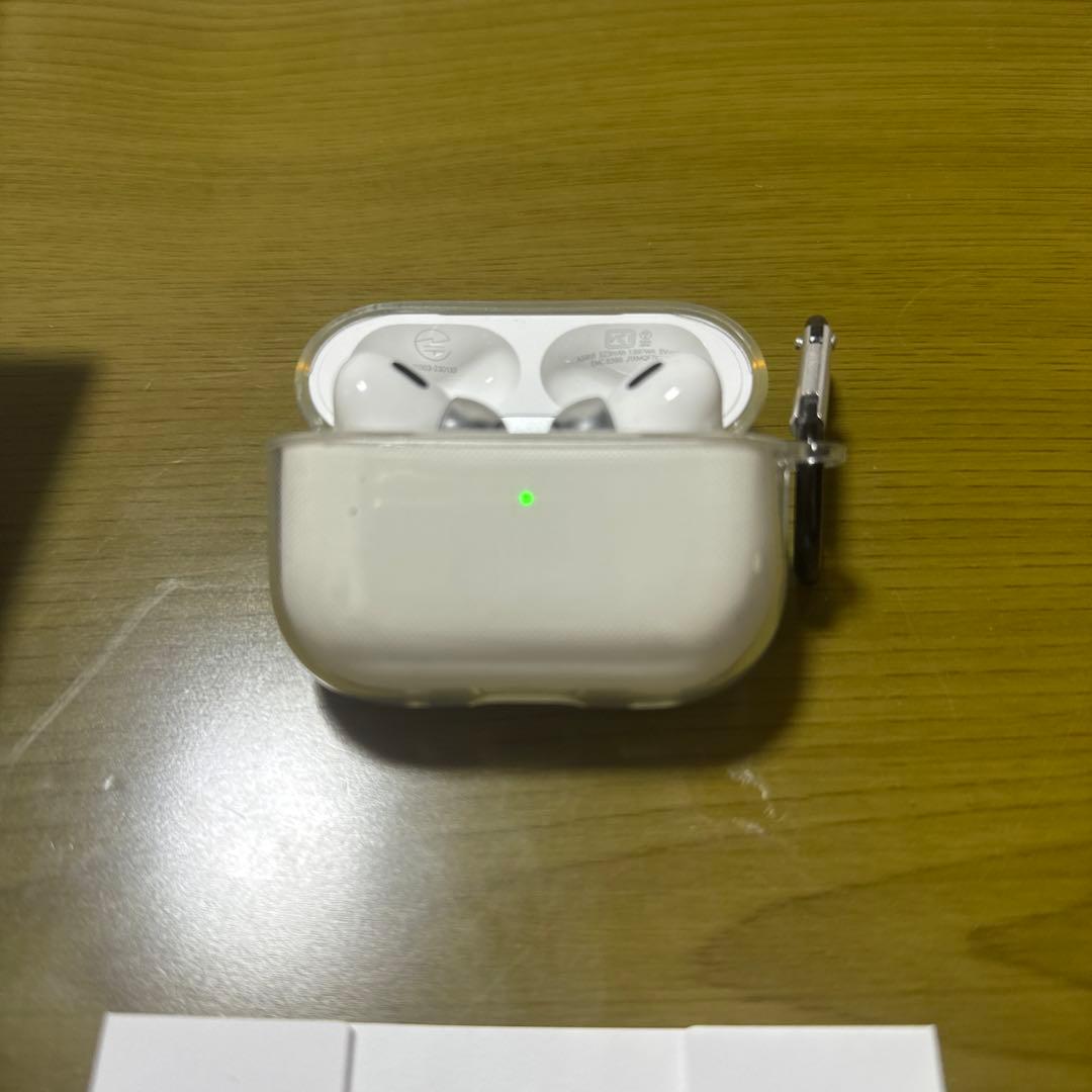 airPods Pro第2世代本体 純正品　ホワイト 充電ケース付き