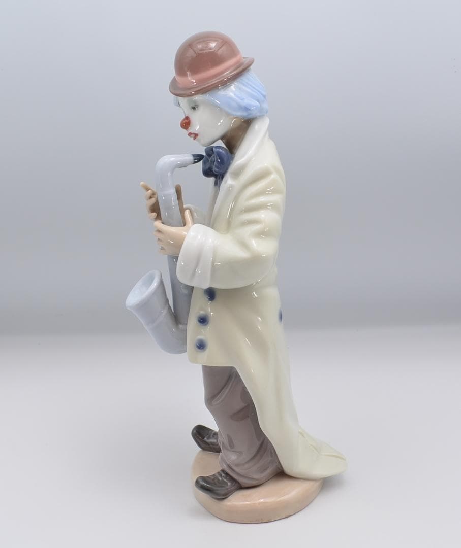 悲しきサックス　＃5471　★リヤドロ　スペイン　ポーセリン　光沢仕上げ　絶版