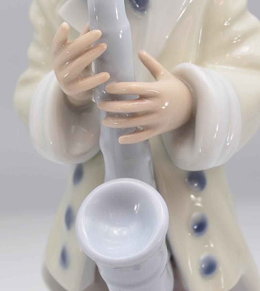 悲しきサックス　＃5471　★リヤドロ　スペイン　ポーセリン　光沢仕上げ　絶版