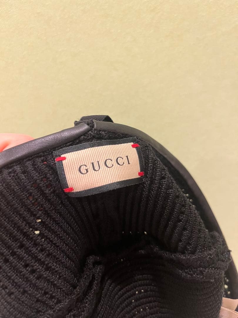 GUCCI 超レア物！クロシェットベレー　保存袋付き