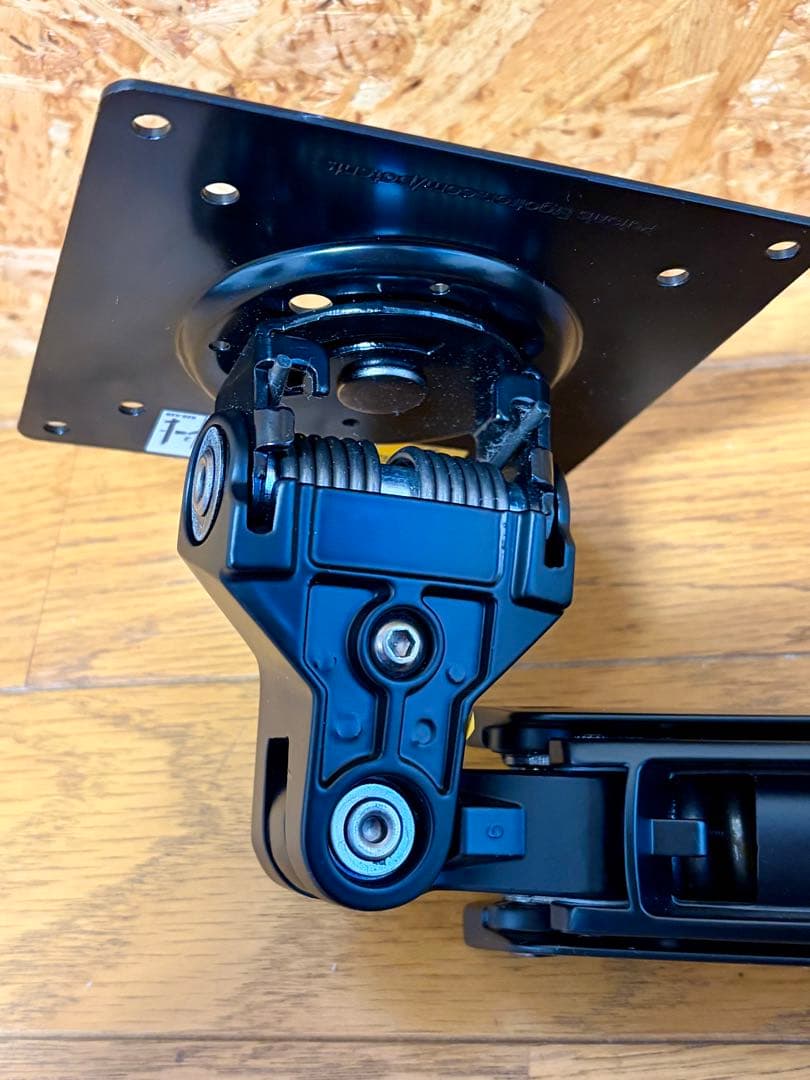 Ergotron エルゴトロン LX モニターアーム (Amazonベーシック)