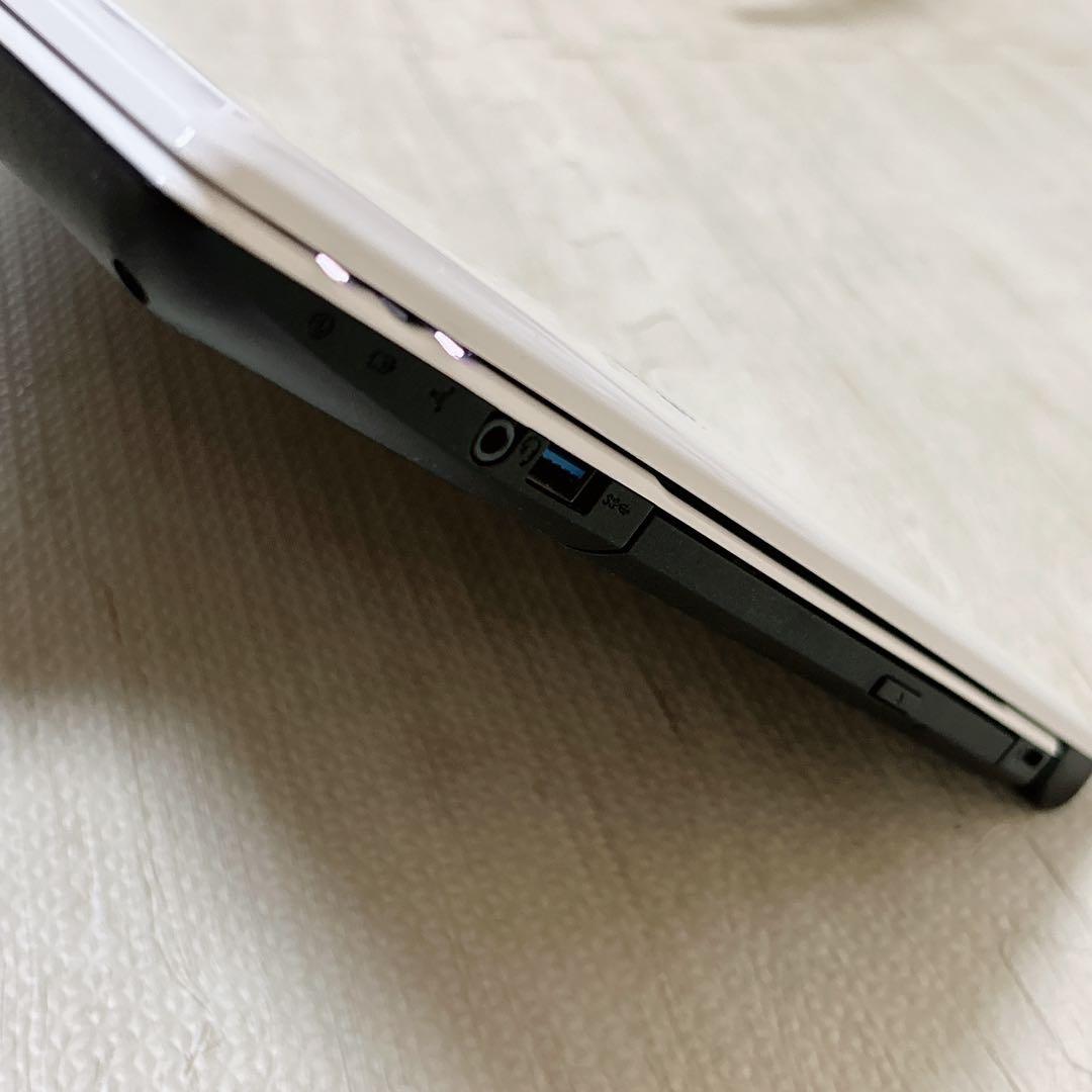 NEC LAVIE ホワイトノートPC