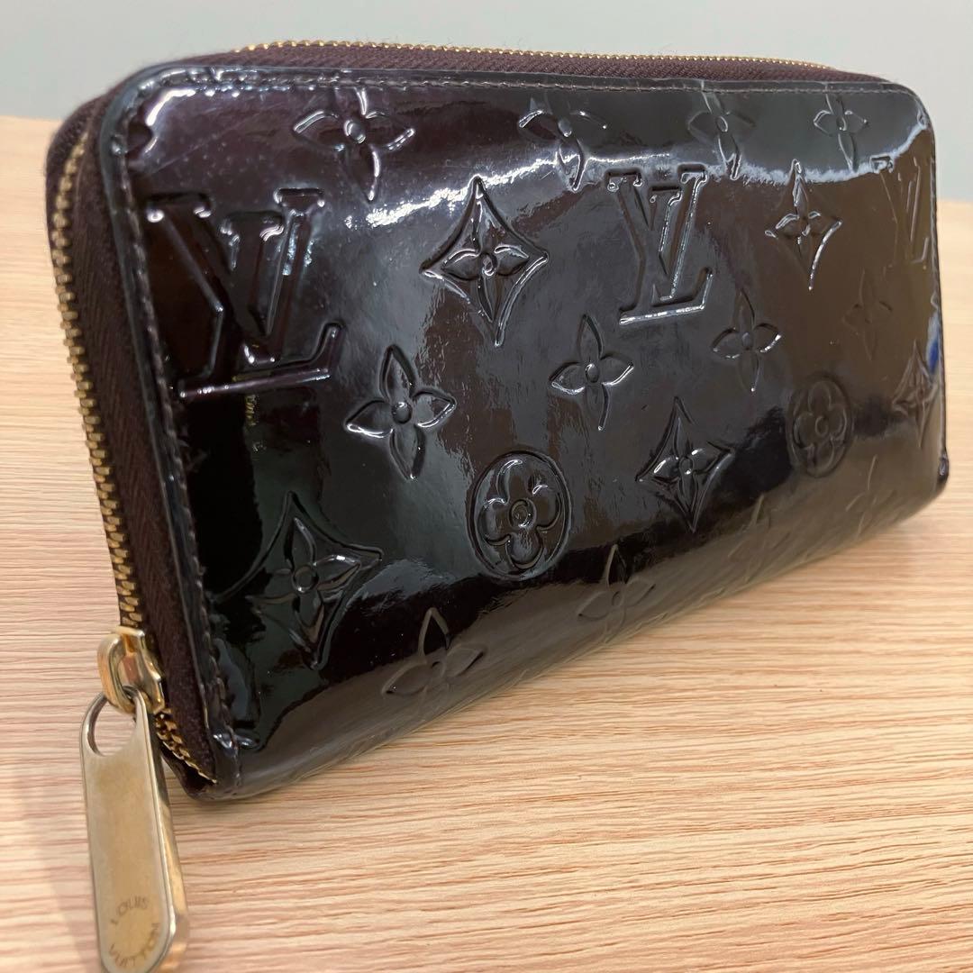 ルイヴィトン ヴェルニ ジッピーウォレット 長財布 ラウンドファスナー レッド