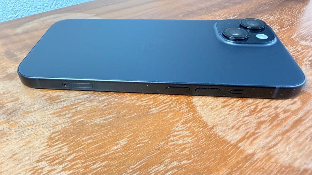 Apple iPhone 15 無印　256GB ブラック　SIMフリー