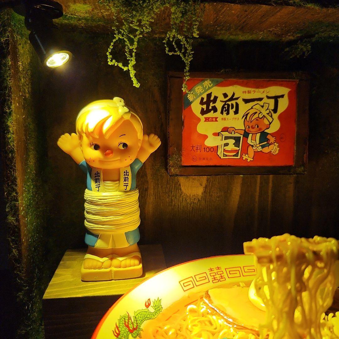 出前一丁　貯金箱フィギュア　食品サンプル　レジンアート