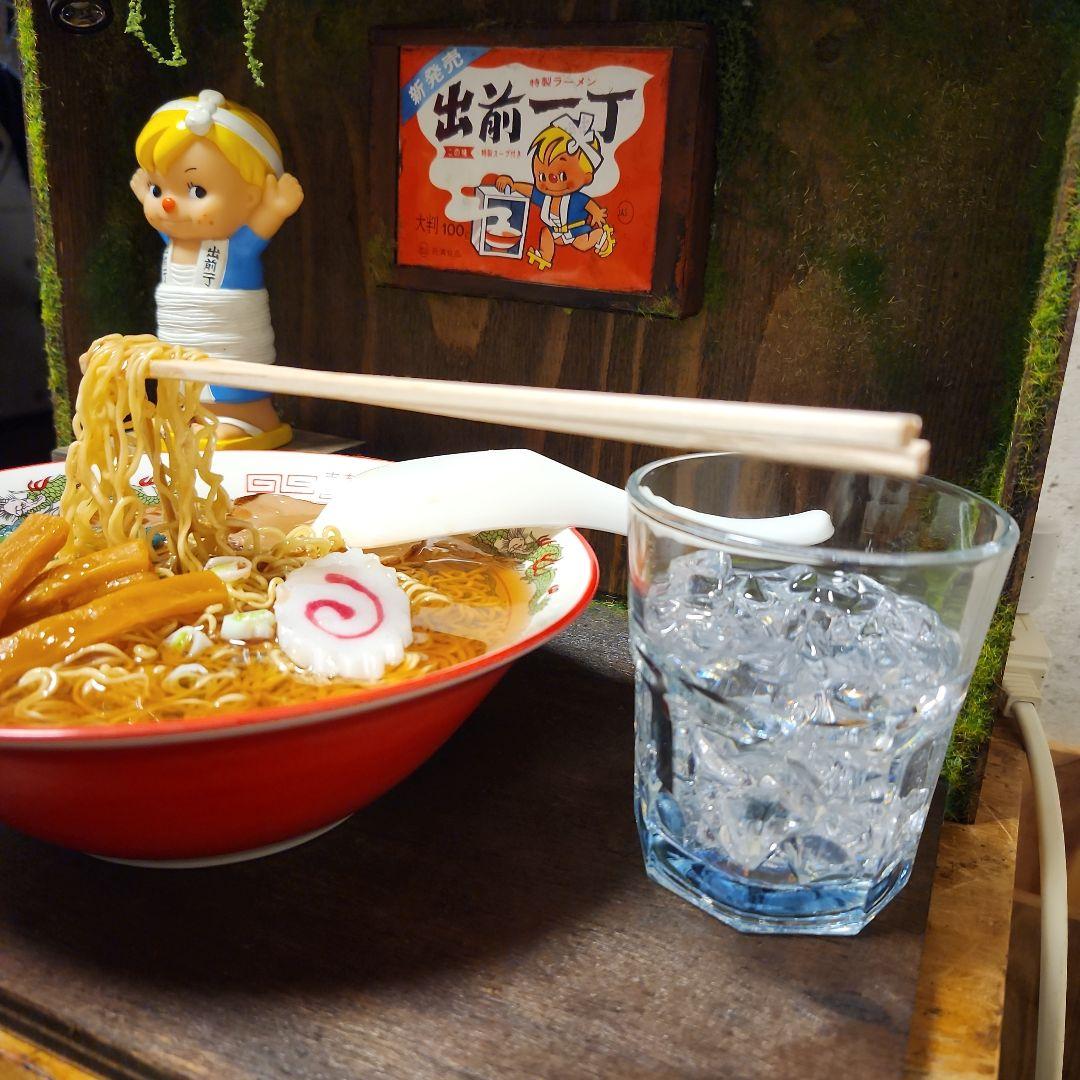 出前一丁　貯金箱フィギュア　食品サンプル　レジンアート