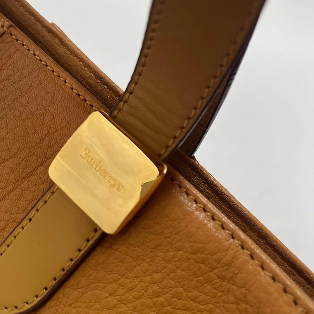バーバリー　Burberry キャメルレザー トートバッグ ノバチェック