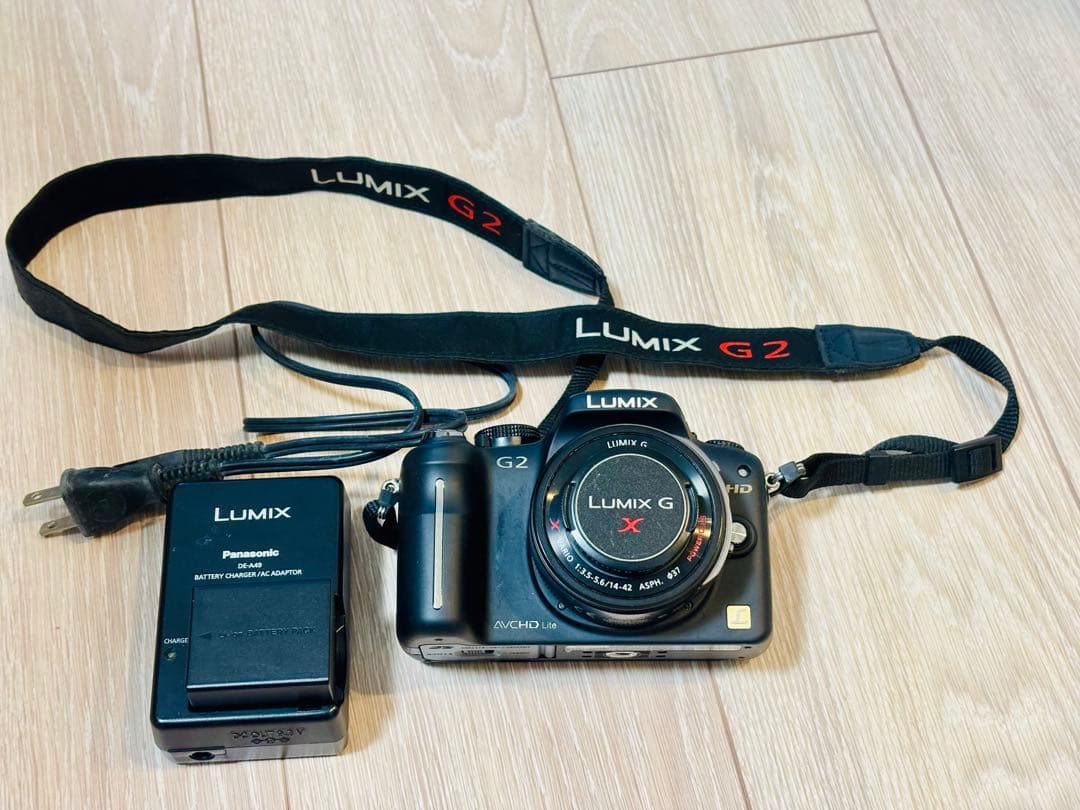 Panasonic Lumix G2 ミラーレス一眼レフ　デジタルカメラ