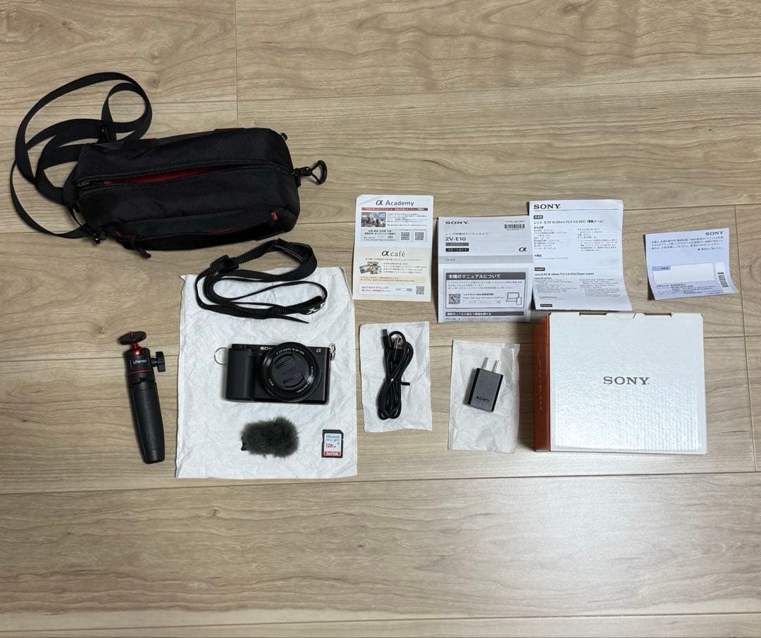 【あきさん専用】SONY ZV-E10 ミラーレス一眼カメラ SDカード付き