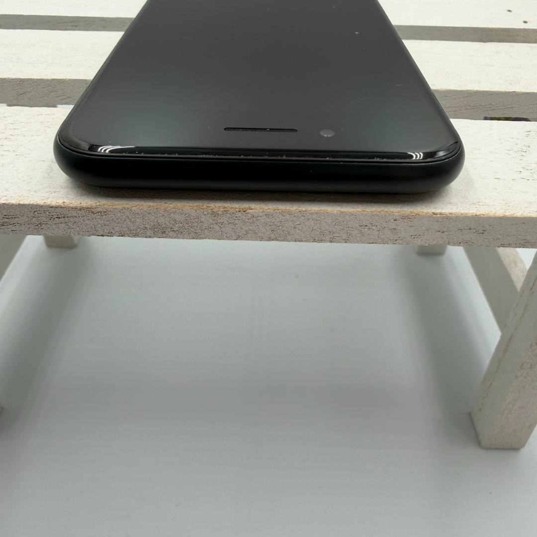 【美品】iPhone SE第3世代 64GB ミッドナイト 360
