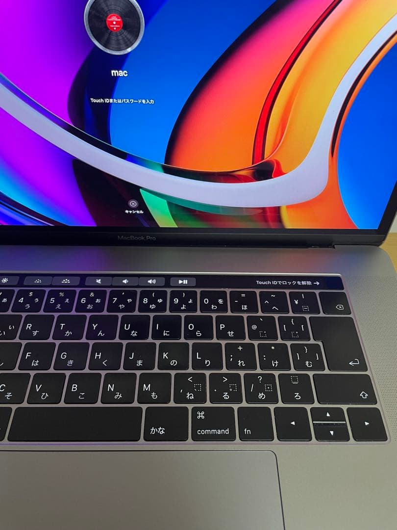 美品 MacBook Pro 15インチ 容量：2TB