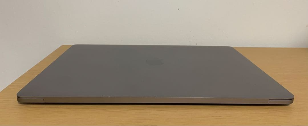 美品 MacBook Pro 15インチ 容量：2TB