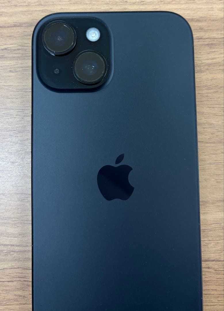 iPhone 15【美品】 128GB ブラックチタニウム