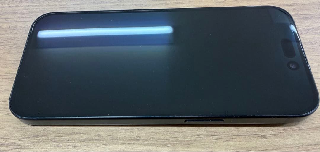 iPhone 15【美品】 128GB ブラックチタニウム