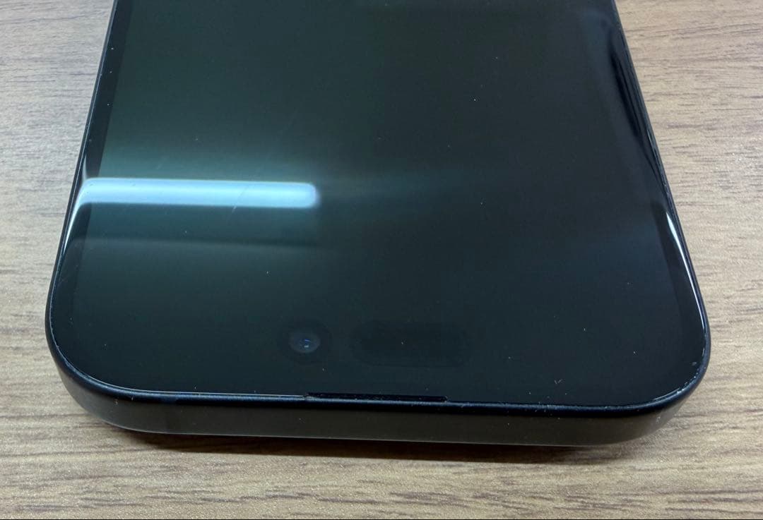 iPhone 15【美品】 128GB ブラックチタニウム