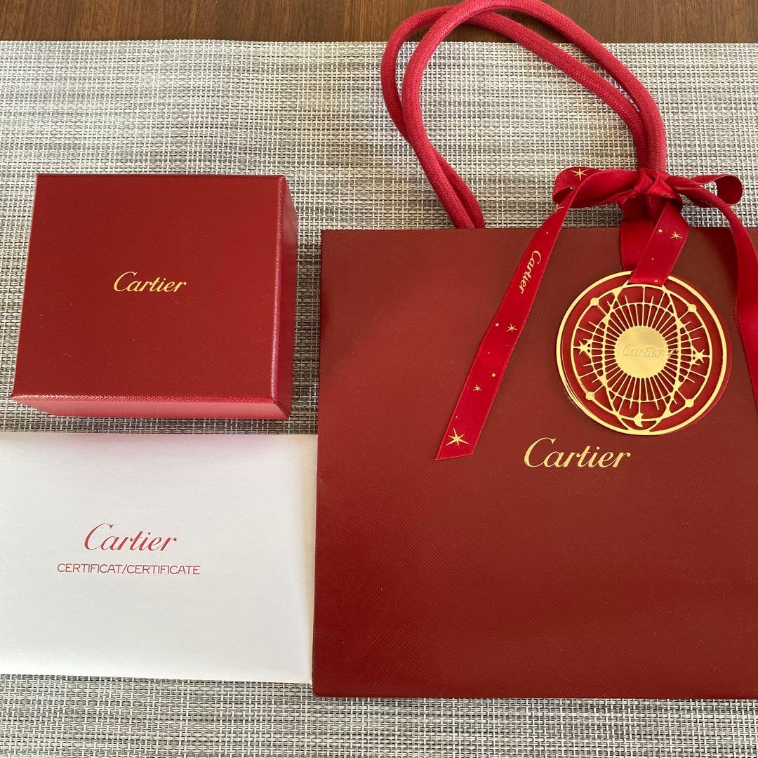 Love single stud earring イエローゴールド　ピアス