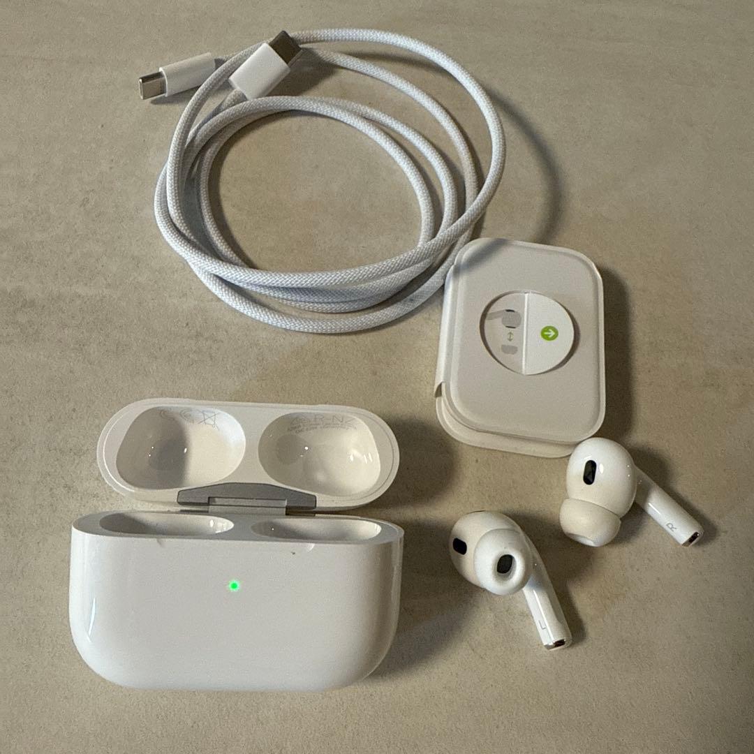 AirPods Pro(第2世代) 充電ケース付き EMC8396
