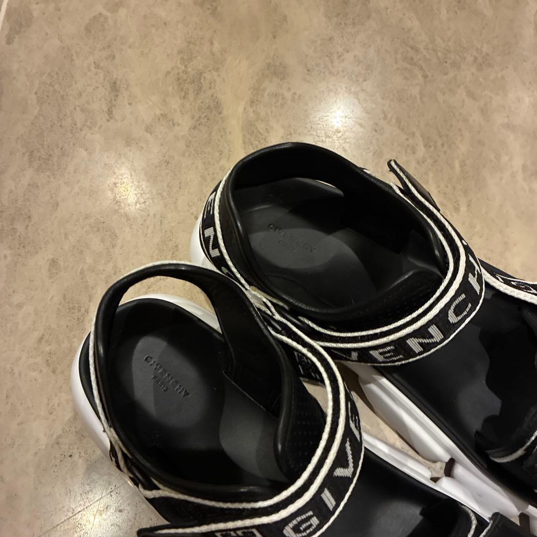 GIVENCHY スポーツ　サンダル ブラック　ホワイト