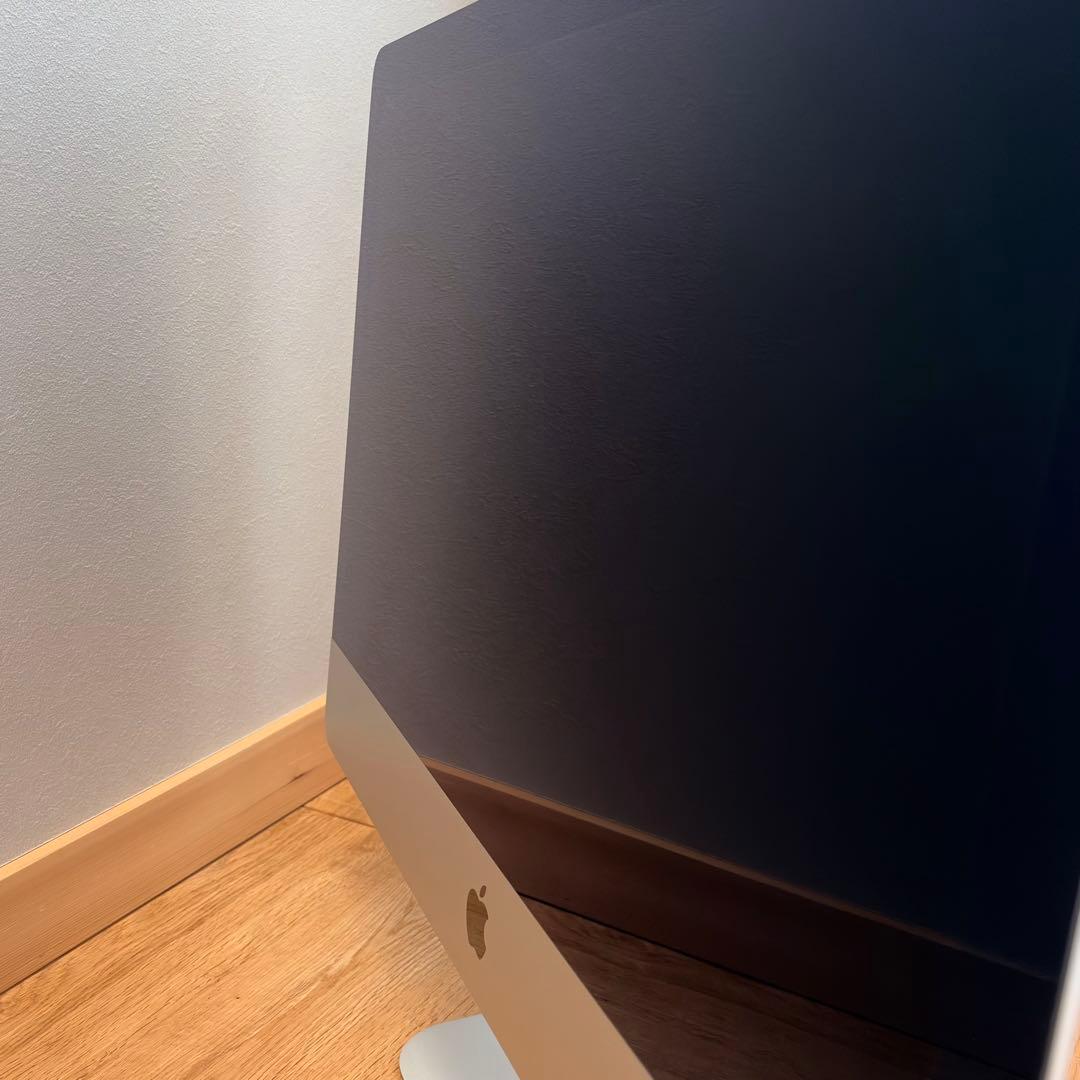 iMac Retina 4K, 21.5インチ 2017 / Core i7