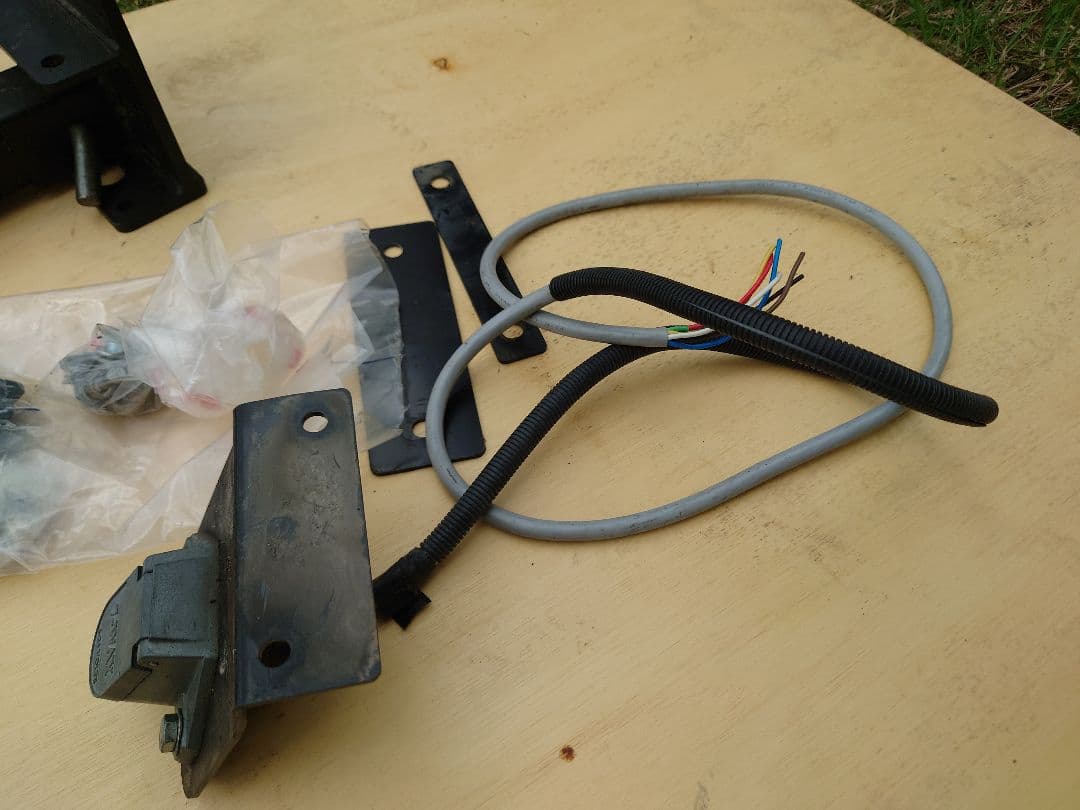 SUNTREX タグマスターSTD/Cクラス　ヒッチメンバー 取説あり　送料無料