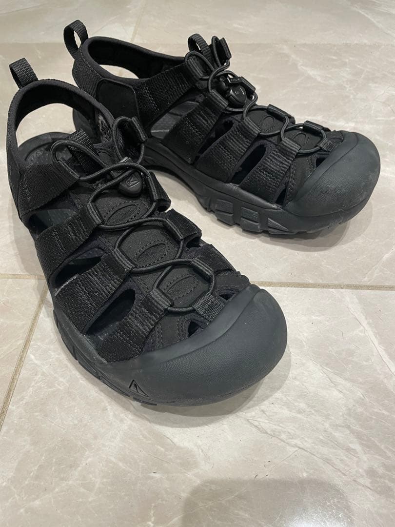 keen ニューポート　ブラック　27センチ