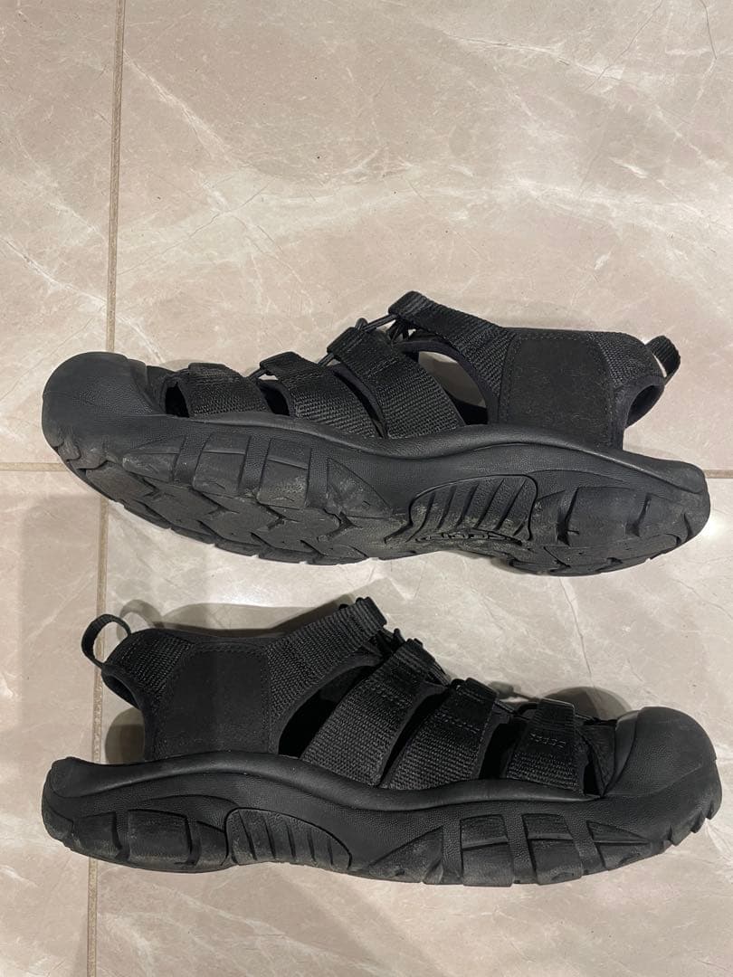 keen ニューポート　ブラック　27センチ