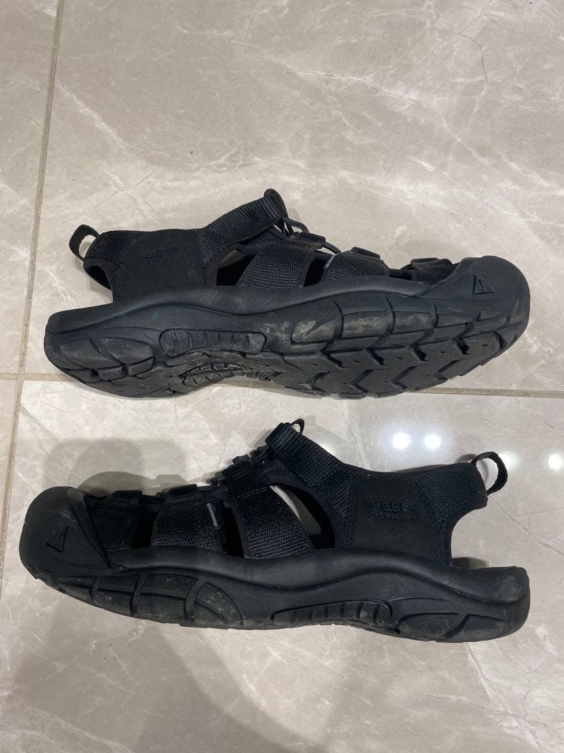 keen ニューポート　ブラック　27センチ