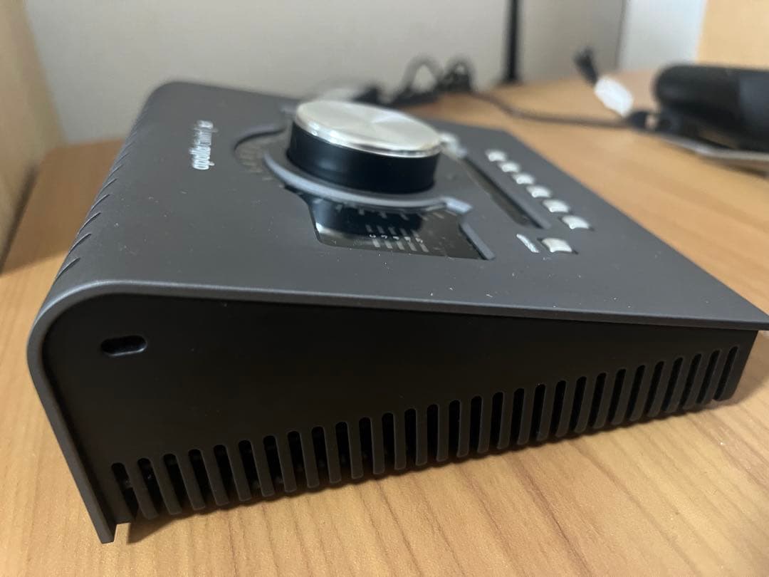 Apollo Twin X Duo HERITAGE版 TB3ケーブルオマケ